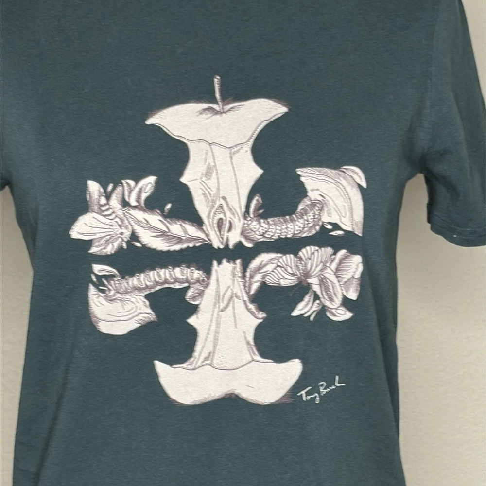 NWOT Tory Burch Apple T Shirt Green Size XS Quiet Luxury Classic New York City - Picture 3 of 9